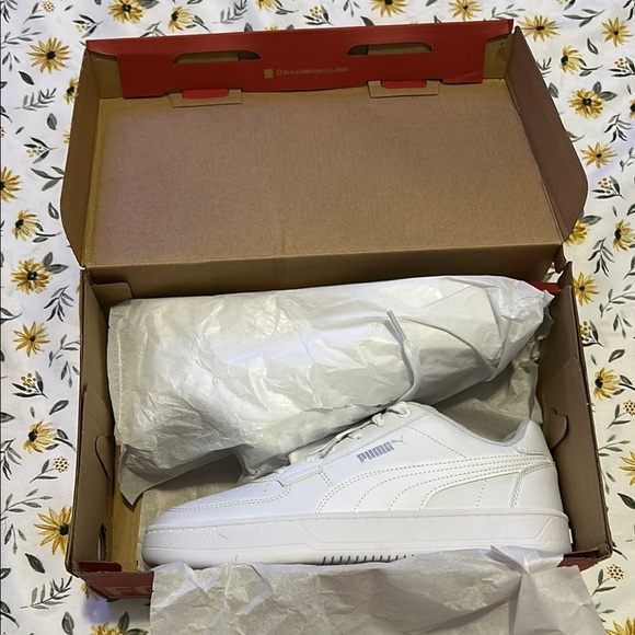 NWT Puma Men's Classic White Caven 2.0 Sneakers - Picture 1 of 8
